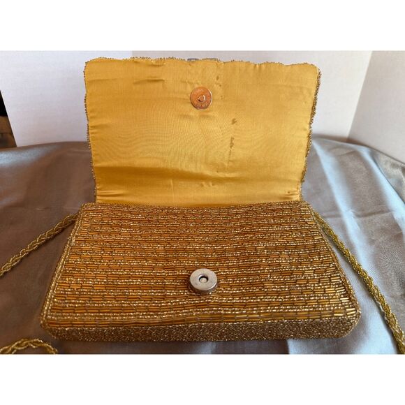 1950s Gold Glass Bead Handbag – Art Deco Leaf Design, Chain Strap - Picture 2 of 8